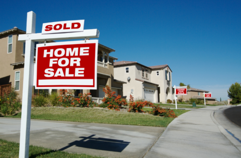 Spokojne miejsce do życia a bliskość dużego miasta - jak pogodzić te potrzeby