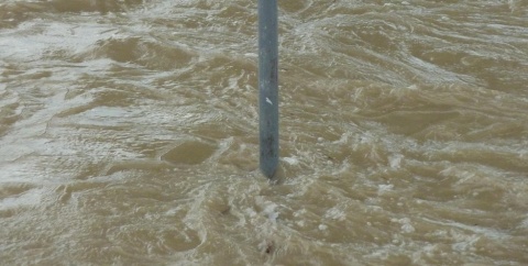 Możliwe podtopienia i wzrosty stanów wód w regionie. Ostrzeżenie IMGW