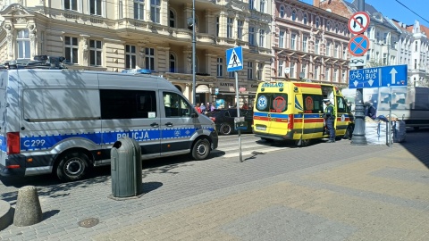 Potrącenie pieszego. Wszedł na pasy u zbiegu ulic Gdańskiej i Cieszkowskiego