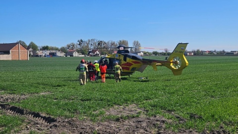 Reanimacja motorowerzysty w Ściborzu (pow. inowrocławski). Trafił LPR-em do szpitala [ZDJĘCIA] [AKTUALIZACJA]