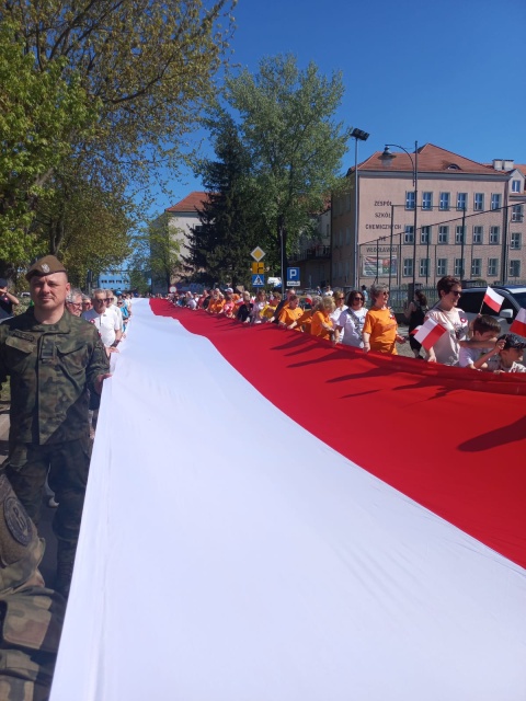Biało-czerwona Tak świętujemy Dzień Flagi Rzeczypospolitej Polskiej w regionie [zdjęcia]