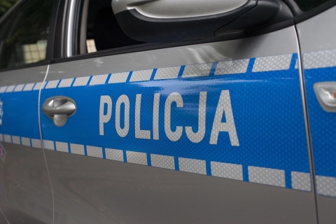 17-latek zatrzymany podczas próby oszustwa na wnuczka. Seniorka dała mu... pocięte gazety