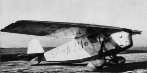 Stanisław Skarżyński uczył się w Bydgoskiej Szkole Pilotów. Jako pierwszy przeleciał nad Atlantykiem