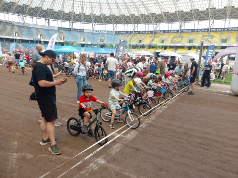 Ależ to była rywalizacja Wyścigi rowerowe dla dzieci na Motoarenie w Toruniu