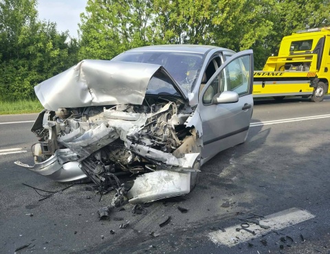 Śmiertelny wypadek na trasie Toruń - Lipno. Wśród poszkodowanych pięcioro dzieci [AKTUALIZACJA]