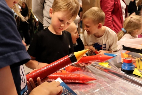 Kosmiczne święto! Jak zbudować rakietę? Jak brzmi uniwersum? Dowiecie się na Astrofestiwalu [zdjęcia]