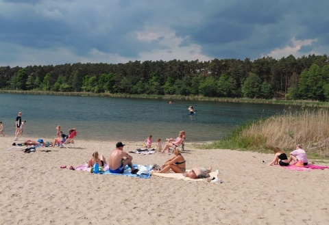 Jak bezpiecznie wypoczywać nad wodą Przede wszystkim - na trzeźwo