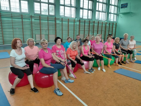 Aktywni seniorzy we Włocławku. Dbają o swoje zdrowie, spędzają czas z rówieśnikami