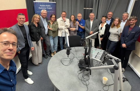 Radiowcy i przyjaciele w nowej toruńskiej siedzibie PR PiK Mamy dobre miejsce i świetny adres [zdjęcia]