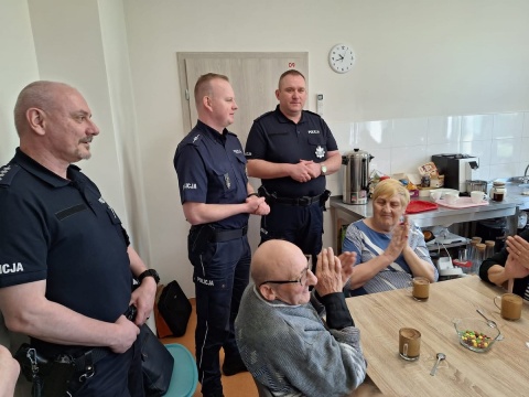 Podkom. Krzysztof Świerczyński z Wąbrzeźna w finale konkursu Policjant, który mi pomógł