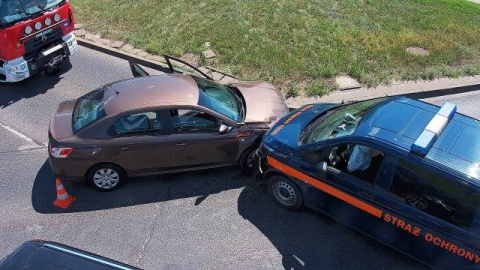 Stłuczka u zbiegu Fordońskiej i Kamiennej w Bydgoszczy. Są utrudnienia, autobusy kierowane na objazd