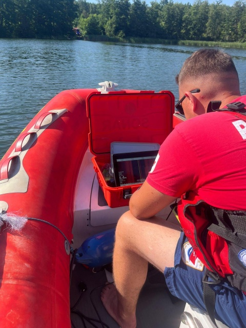 Spadł z deski SUP i utonął. Tragedia na jeziorze Zacisze pod Toruniem