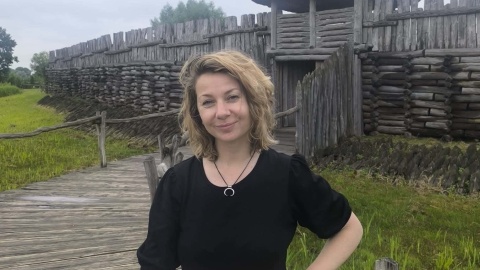 Przenieśmy się 2700 lat wstecz. Polskie Radio PiK z wizytą w Biskupinie [Wakacyjny przewodnik po regionie]
