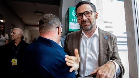 Przemysław Czarnek i Daniel Obajtek protestują przed Solino. Były szef Orlenu chce dołączyć do strajku głodowego