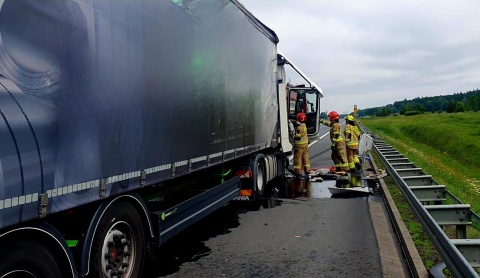Wypadek na autostradzie A1 w Kujawsko-Pomorskiem. Jedna osoba jest ranna