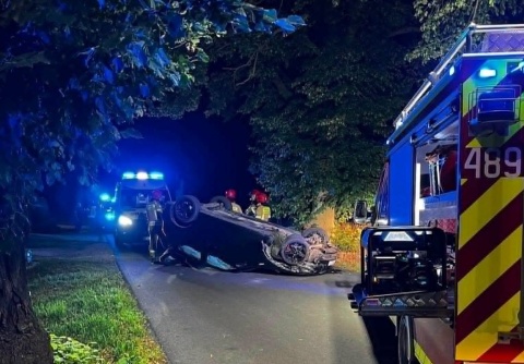 Dachowanie samochodu osobowego pod Pakością