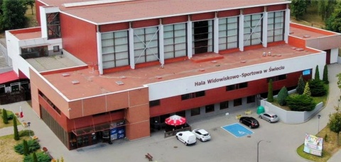 Klimatyzacja, oświetlenie, remont dachu. Hala w Świeciu przejdzie szereg modernizacji
