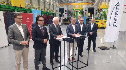 PolRegio zyska sześć nowych pociągów od Pesy. Umowa podpisana