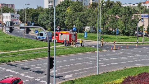 Wypadek na Rondzie Inowrocławskim w Bydgoszczy. Poszkodowany motocyklista