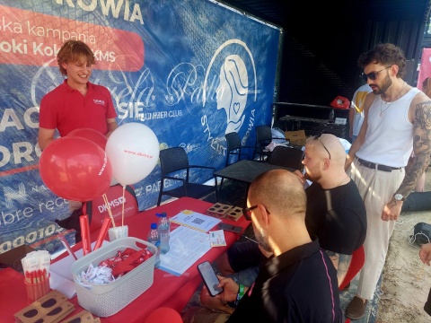 Chwytają za nożyczki i zmieniają życie. Błysk w oku tego, komu robię fryzurę to dla mnie zaszczyt