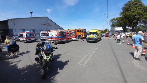 Poważny wypadek na trasie wyścigu kolarskiego w regionie. Zawodnicy w szpitalu [zdjęcia]