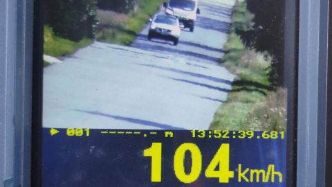 Pirat drogowy pędził przez Radziejów. Za karę trzy miesiące nie pojeździ wcale