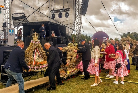Lato w rytmie PiK-a trwa w najlepsze. Wraz z Sarsą świętujemy ukończenie żniw w Papowie Biskupim