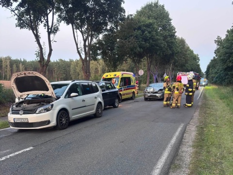 Utrudnienia na trasie Osowa Góra-Osówiec po kraksie czterech aut. Wśród pasażerów dzieci [zdjęcia]