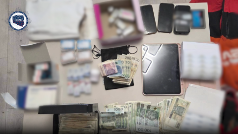 Sprzedaż fałszywych leków w internecie. W Bydgoszczy zabezpieczono 11,5 tysiąca substancji [wideo]