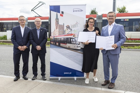 Bydgoska PESA wyprodukuje najdłuższe tramwaje w Polsce. Trafią do Gdańska