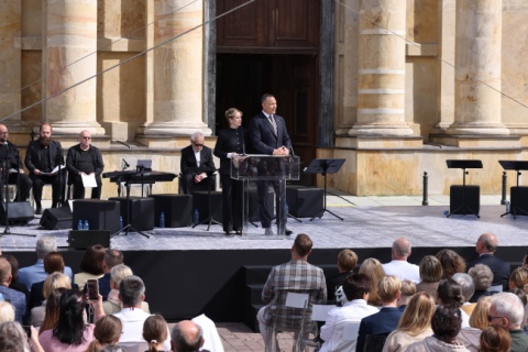 Narodowe Czytanie Dziadów Adama Mickiewicza. W akcji wzięli udział artyści z Polski, Białorusi i Litwy