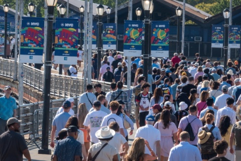 US Open 2026: Dwa sety, dwa tie-breaki. Świątek gra dalej w Nowym Jorku