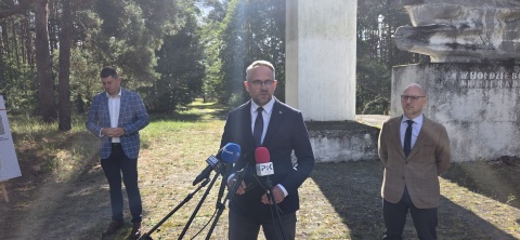 Spór o sowieckie symbole pod Toruniem. IPN apeluje do wojewody i domaga się zmian [zdjęcia]