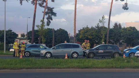Trzy auta zderzyły się w rejonie skrzyżowania ulic Grunwaldzkiej i Filtrowej w Bydgoszczy
