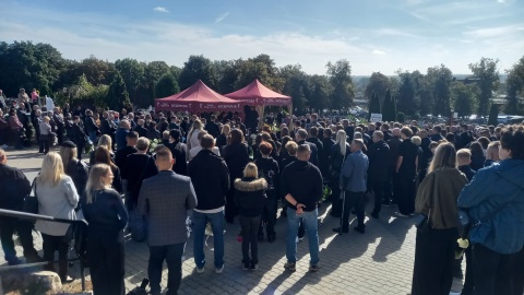 Pogrzeb 13-letniego Natana w Nakle. Na cześć chłopca zawyły strażackie syreny [zdjęcia]