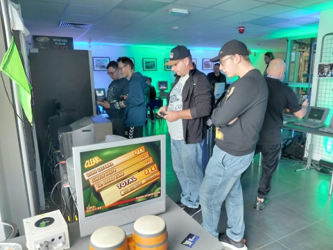 Wirtualna walka i powrót do przeszłości. Pro Gaming Cup wystartował [zdjęcia]