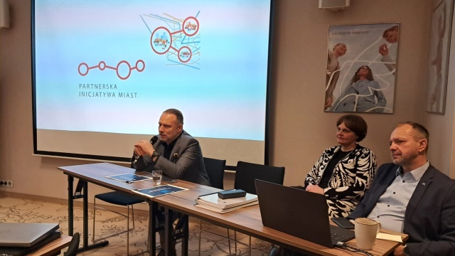 Konferencja o mądrej energetyce odbyła się w Bydgoszczy. Miasto świeci przykładem