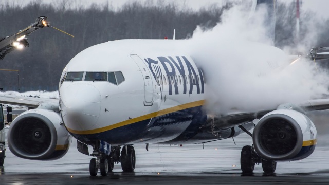 Bydgoskie lotnisko odwołuje loty do stolicy ze względu na trudne warunki pogodowe