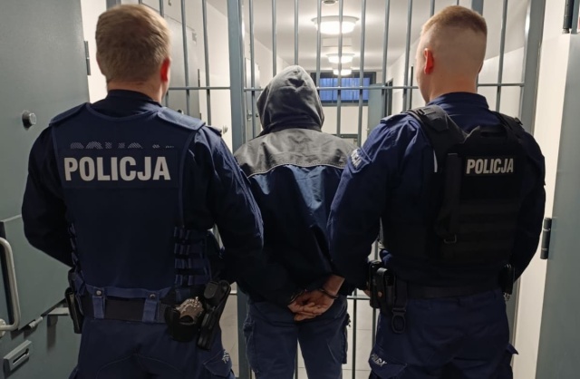 Miał trzy zakazy kierowania autem, ale usiadł za kierownicą. Teraz może trafić na 5 lat do więzienia