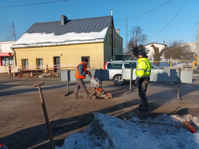 Po dobie poszukiwań specjaliści znaleźli miejsce awarii w Nowem. W ponad 100 domach nie ma wody [aktualizacja]