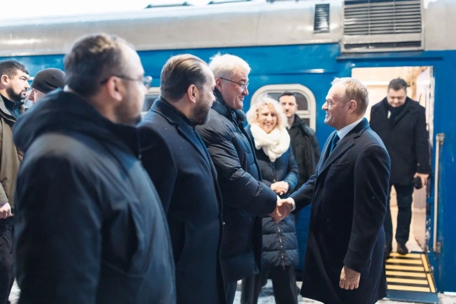 Premier Donald Tusk rozpoczął wizytę w Kijowie. Jeden z tematów to odbudowa Ukrainy