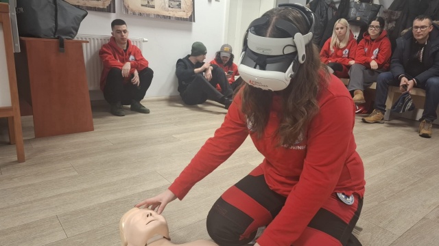 WOPR-owcy z Torunia trenują w wirtualnym świecie. Otrzymali okulary VR [zdjęcia]