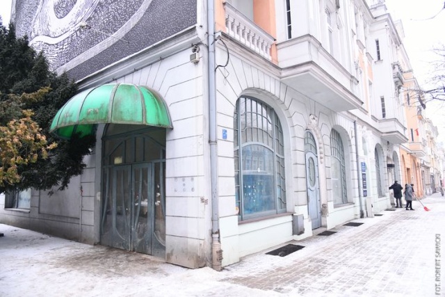 Pokerową twarz trzymali aż do końca Bydgoski Teatr Polski przejmuje dawne kasyno