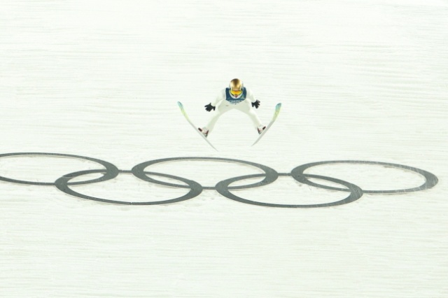 Tomasiak znów błyszczy w Predazzo 19latek zdobywa drugi medal ZIO