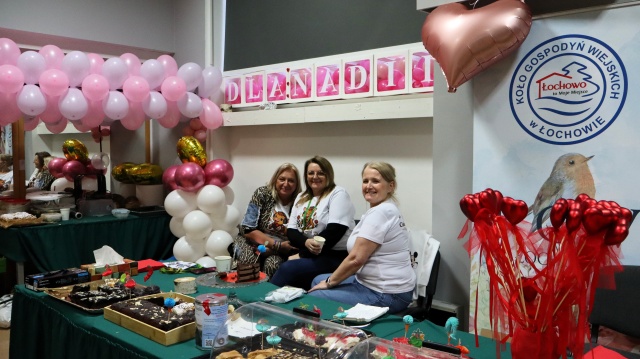 Wszyscy razem dla Nadii Pomagali uczennicy z Łochowa walczyć z chorobą [zdjęcia]