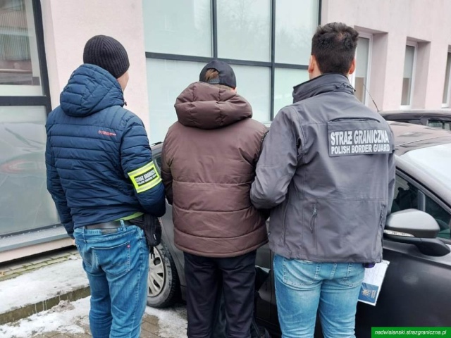 Straż graniczna z Bydgoszczy zatrzymała mężczyzn, którzy mieli organizować nielegalne przekraczanie granicy