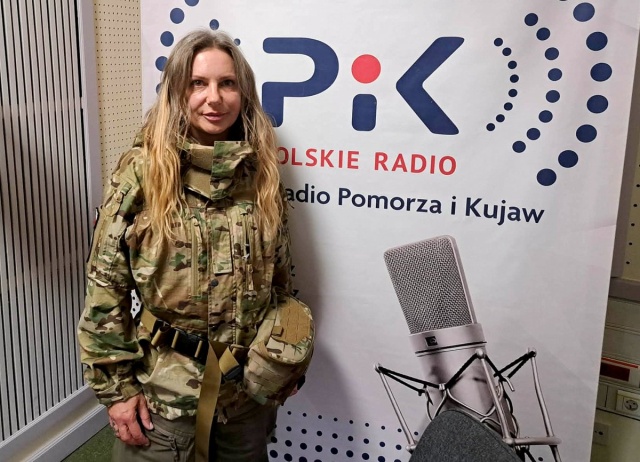 Opowiada o przerażonych ludziach i szpitalach w podziemnych tunelach. Reportaż w Polskim Radiu PiK