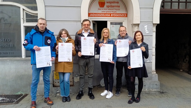 Ciepło serca przekaż w słoiku. Społecznicy zachęcają do wsparcia potrzebujących