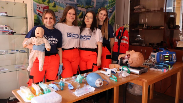 Tłumy w Collegium Medicum UMK w Bydgoszczy. Uczelnia zorganizowała dziś Drzwi Otwarte