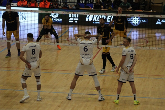 Toruńskie Anioły strącone z fotelu lidera. Pechowe rozstrzygnięcia dla zespołów z regionu